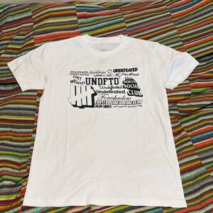 Crazy deal New Antisocial, social club undefeated graphic logo Tee size small
